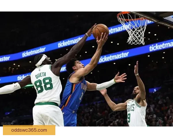 凯尔特人击败雷霆终结12连胜 布朗砍31分8篮板 亚历山大空砍33分